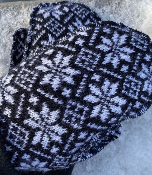 Picture of Men's mittens star pattern