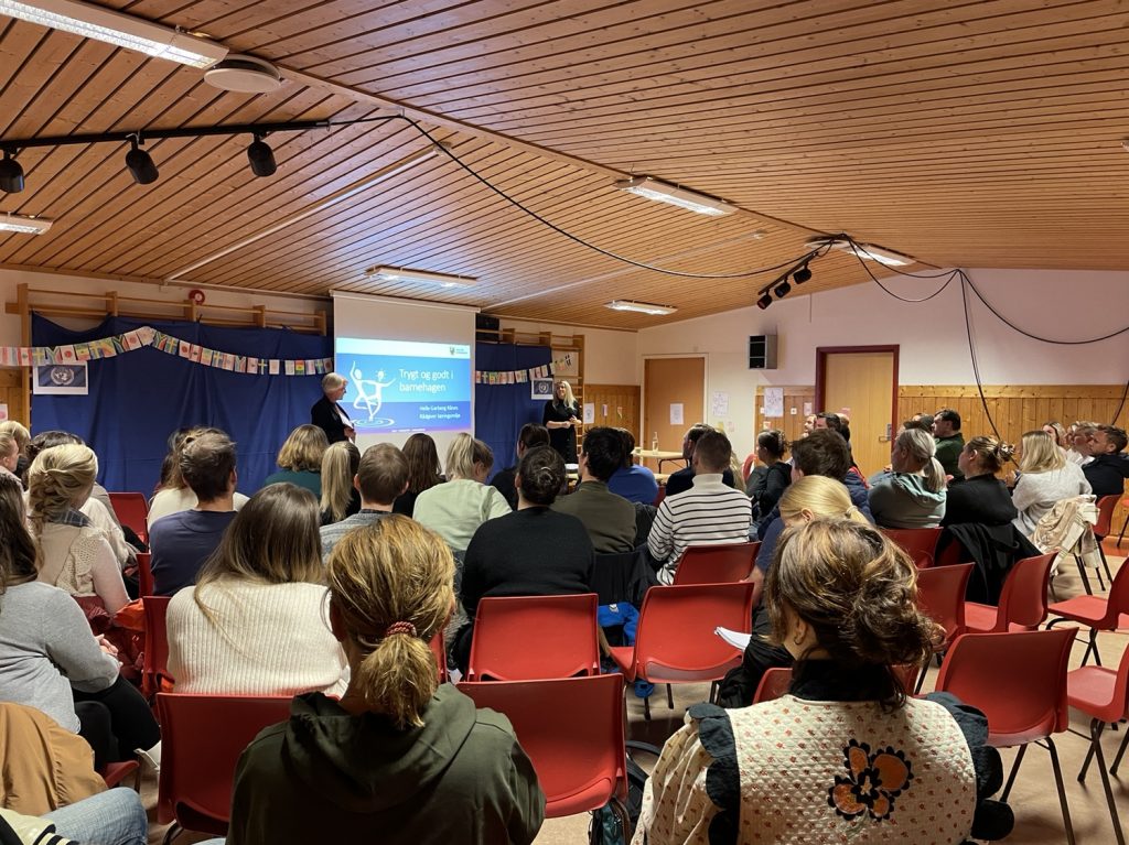 Blogg Komet M ne Planetringen Barnehage Sol Stjerne Uglet rnet 